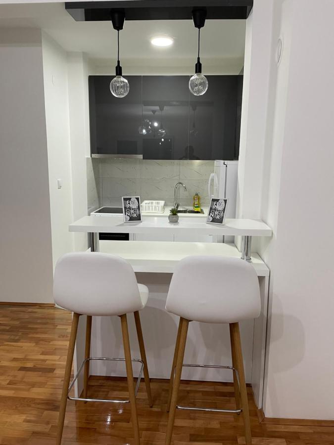 Apartman Lux รานเย ภายนอก รูปภาพ
