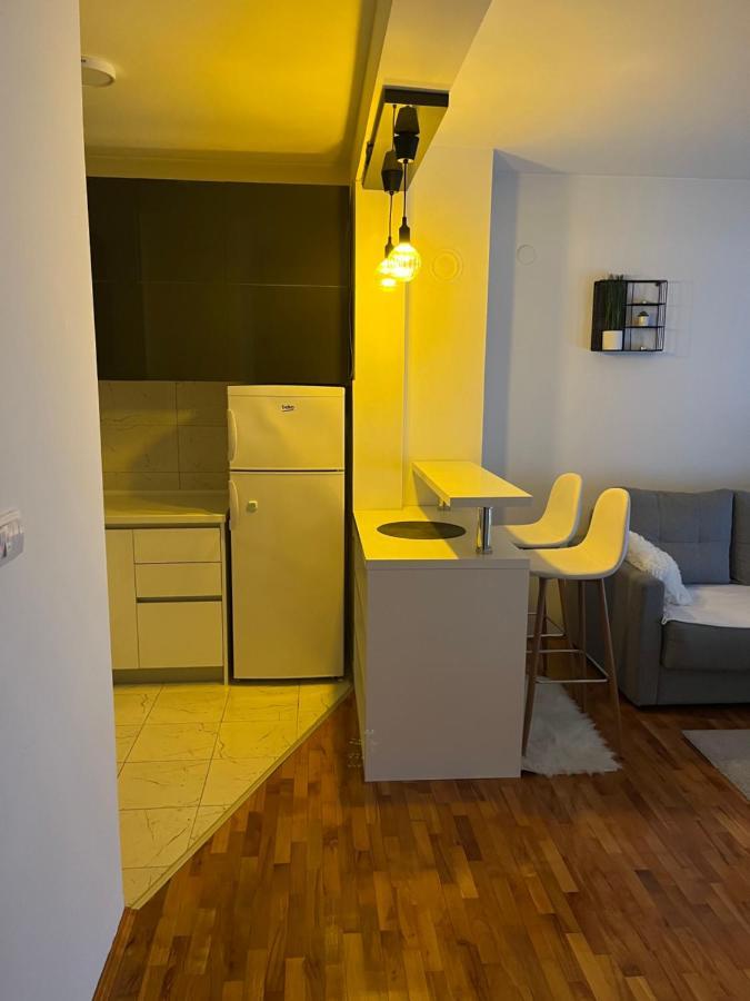 Apartman Lux รานเย ภายนอก รูปภาพ