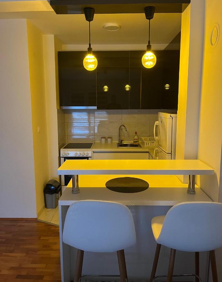 Apartman Lux รานเย ภายนอก รูปภาพ