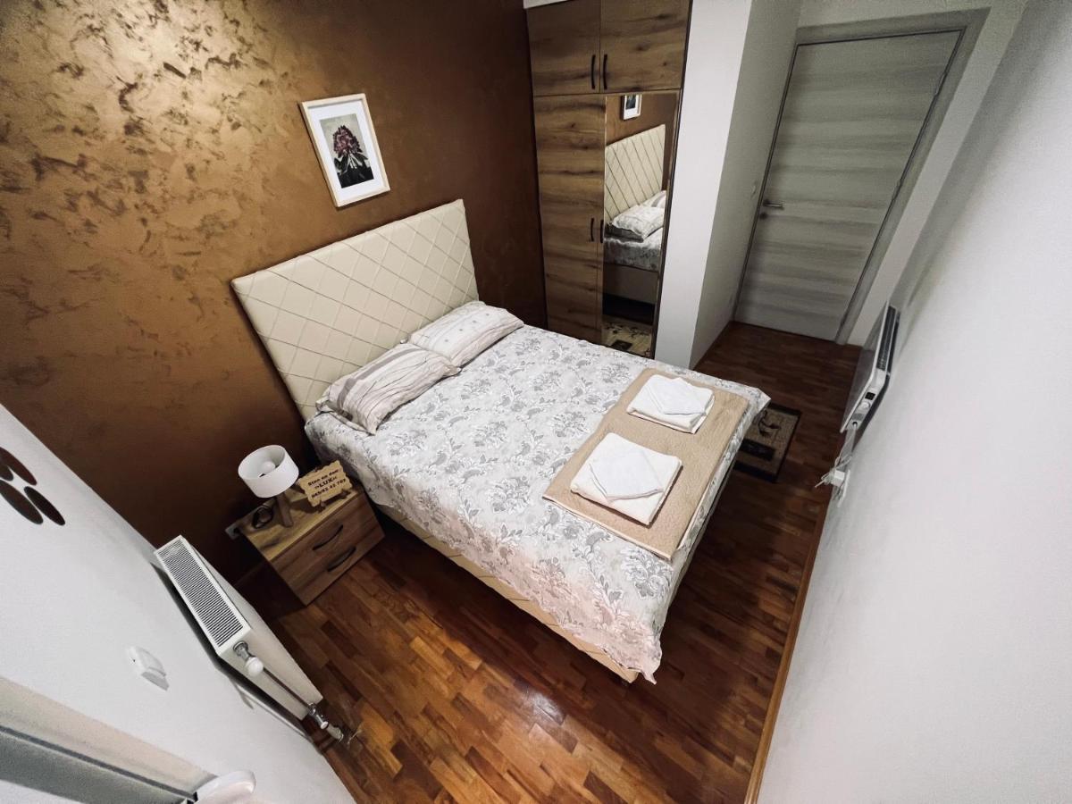 Apartman Lux รานเย ภายนอก รูปภาพ