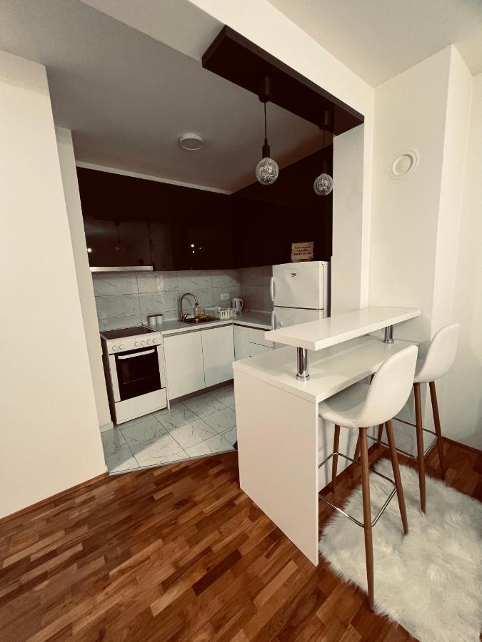 Apartman Lux รานเย ภายนอก รูปภาพ